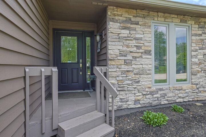 Property Photo:  5339 Hickory Trail Lane  OH 45242 