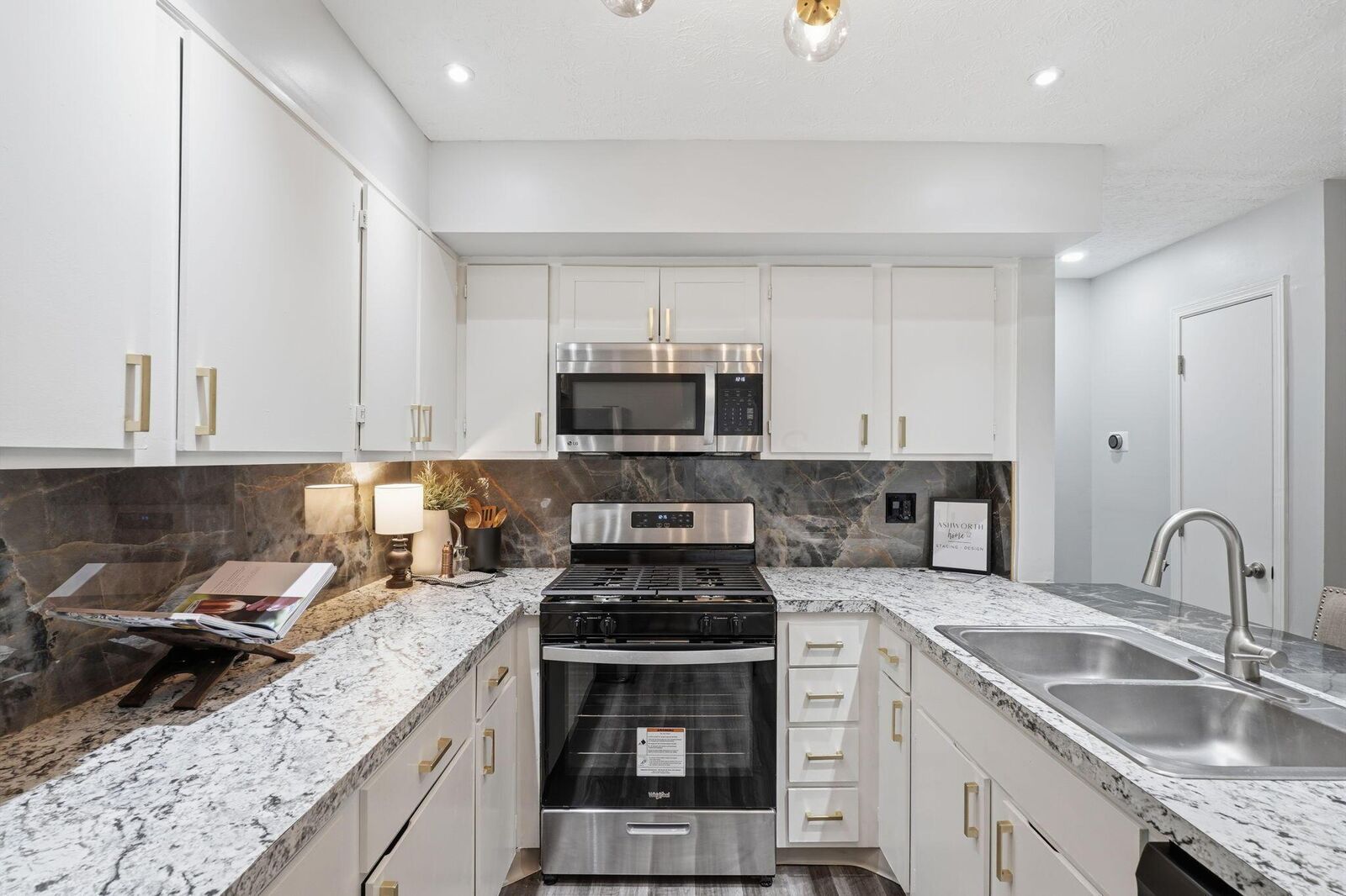 Property Photo:  5334 Darlington Road  OH 43220 