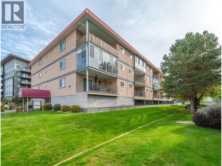 3426 Hemlock Street 203 — photo 1