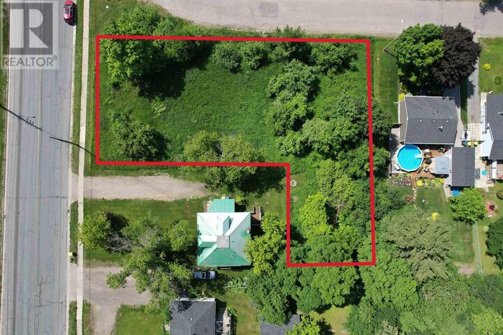 Property Photo:  16 Hillside Dr  ON P6C 3W3 