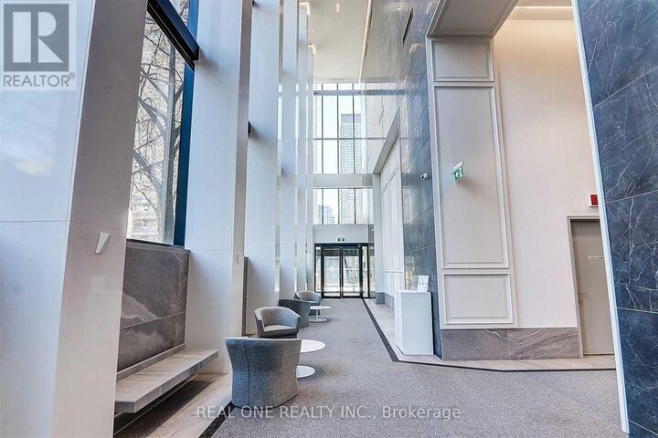 Property Photo:  3 Gloucester Street 514  ON M4Y 0C6 
