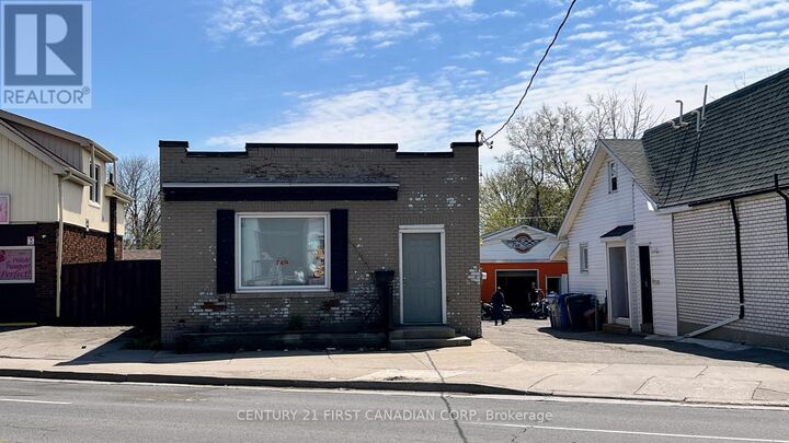 Photo de la propriété:  745 & 749 Hamilton Road  ON N5Z 1T8 