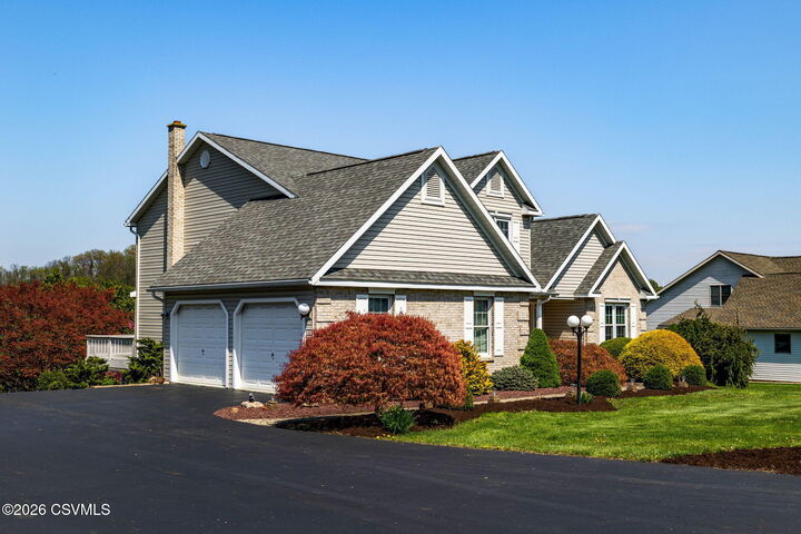 Property Photo: 216 Meadowview Drive PA 17870