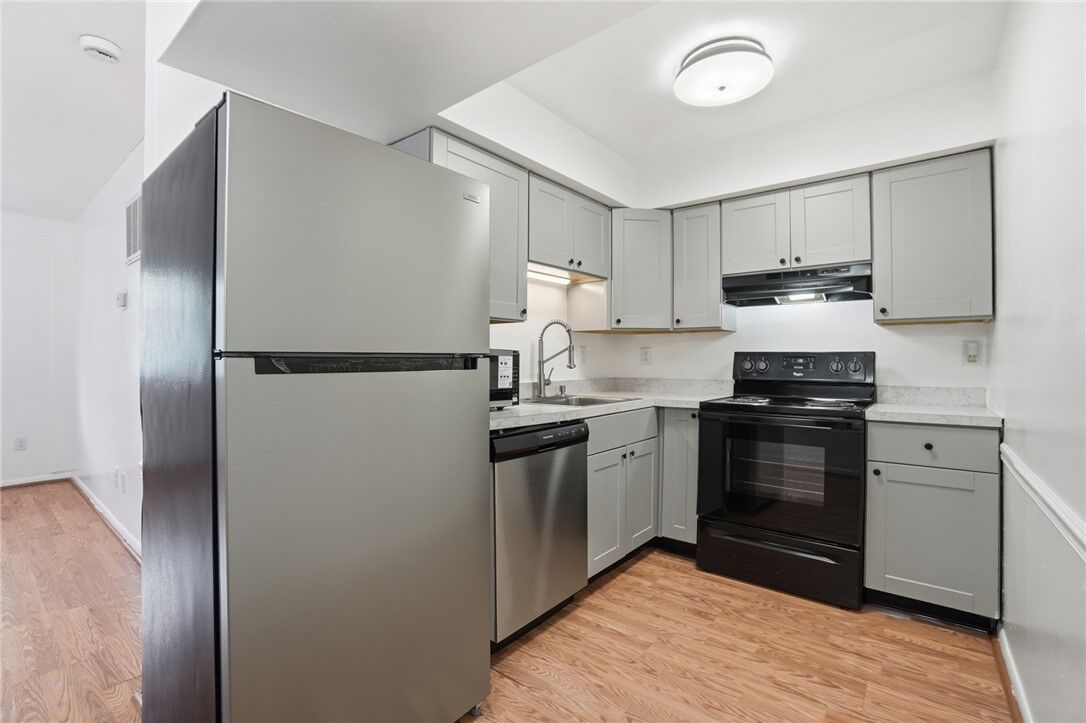 Property Photo:  5655 E Coach Drive H  OH 45440 
