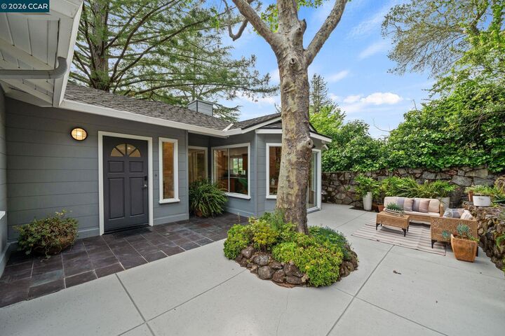 Property Photo:  13 La Plaza Dr  CA 94563 