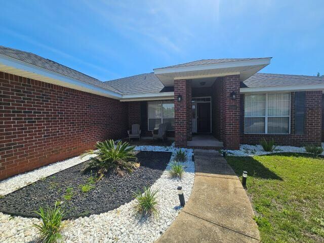 Property Photo:  2287 Heritage Circle  FL 32566 