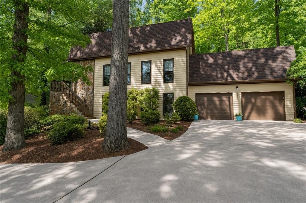 Property Photo:  395 Nottingham Drive  GA 30066 