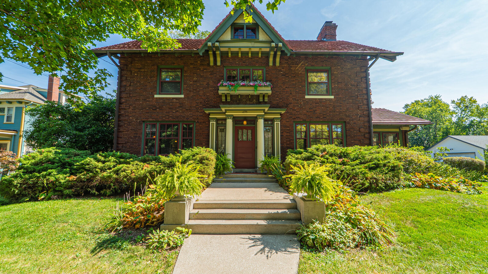 Property Photo:  498 S Court Street  IN 46307 