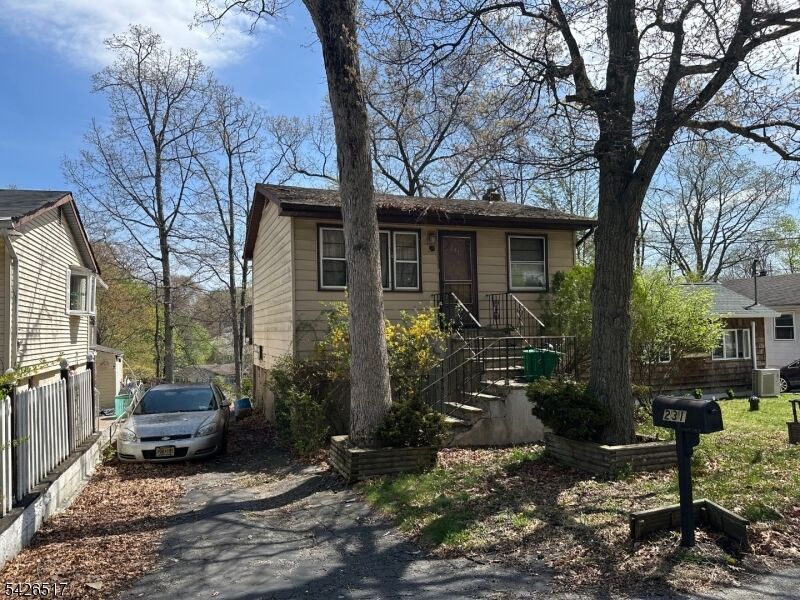 Property Photo: 231 Elmira Trl NJ 07843