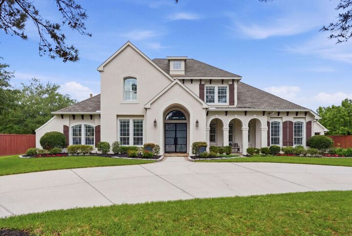 Property Photo:  18 Dusk Valley Court  TX 77379 