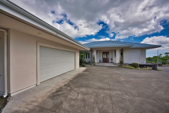 Property Photo:  1055 Kikau Pl  HI 96720 