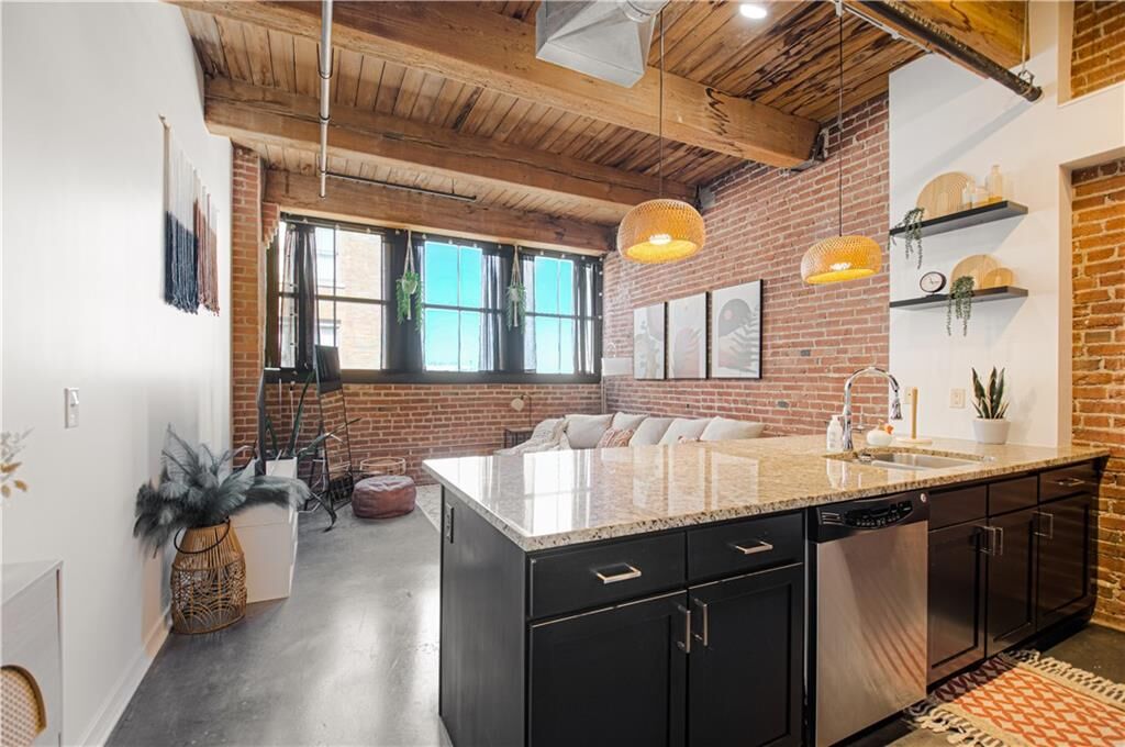 Property Photo:  712 Broadway Boulevard 502  MO 64105 