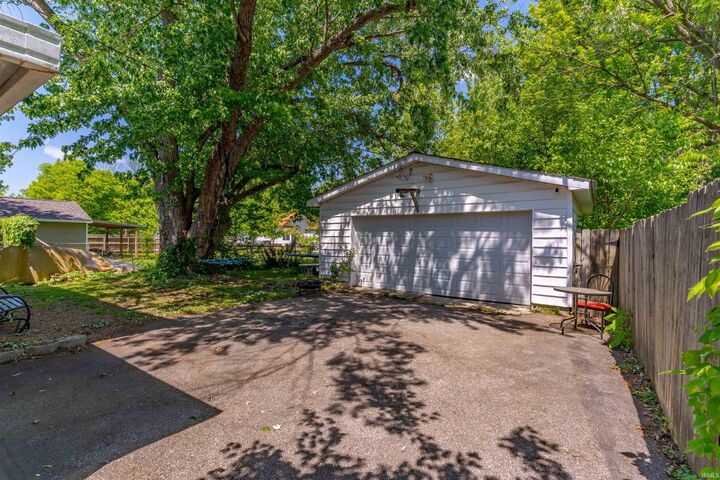 Property Photo:  3014 Sweetser Avenue  IN 47714-4047 