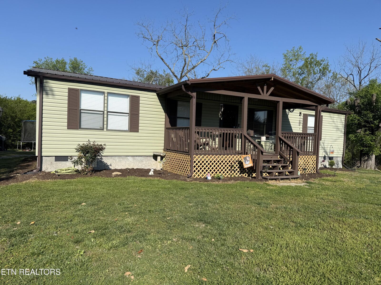 Property Photo:  420 E Baldwin St  TN 37854 