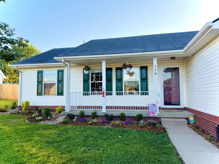 Property Photo:  110 Buckingham Lane  KY 40391 