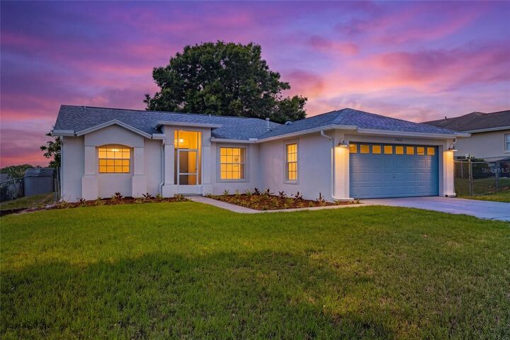 Property Photo:  15816 Oakland Court  FL 34711 