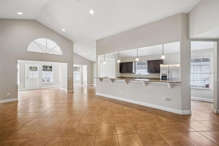 Property Photo:  108 Edgewater Circle  FL 32773 