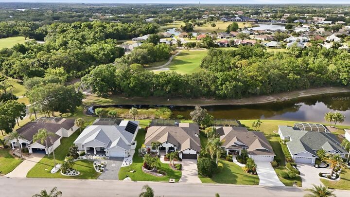 Property Photo:  6611 Peach Tree Creek Road  FL 34203 