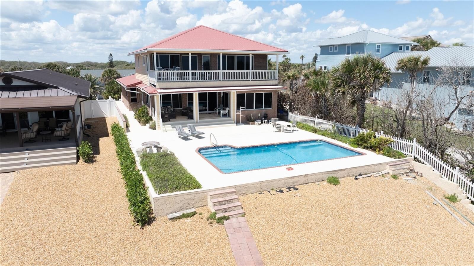 Property Photo:  1413 N Atlantic Avenue  FL 32169 