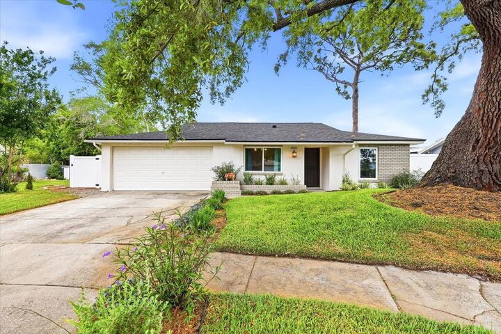 Property Photo:  12021 107th Court  FL 33778 