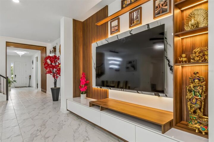 Property Photo: 19129 Planetree Street FL 32827
