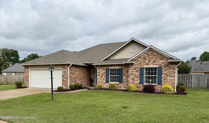 Property Photo:  105 Edinburgh Lane  MS 39056 