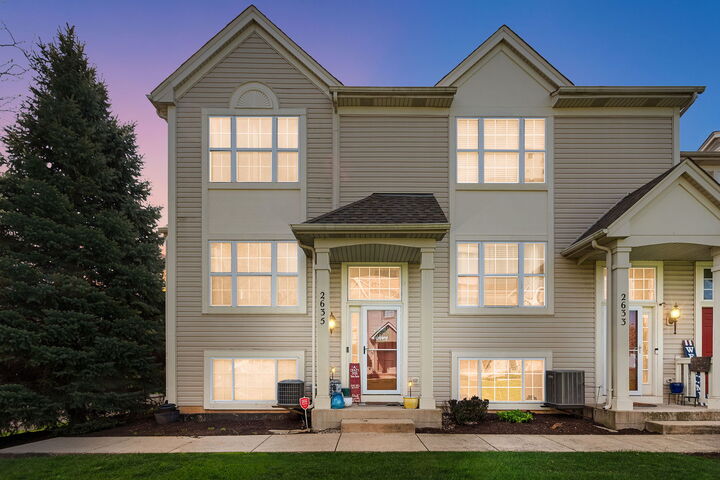 Property Photo:  2635 Canyon Drive  IL 60586 