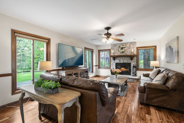 Property Photo:  1049 Autumn Drive  IL 60002 