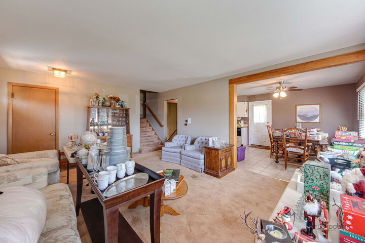 Property Photo:  338 Ash Avenue  IL 60191 