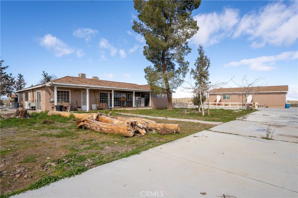 Property Photo:  39441 140th E  CA 93591 