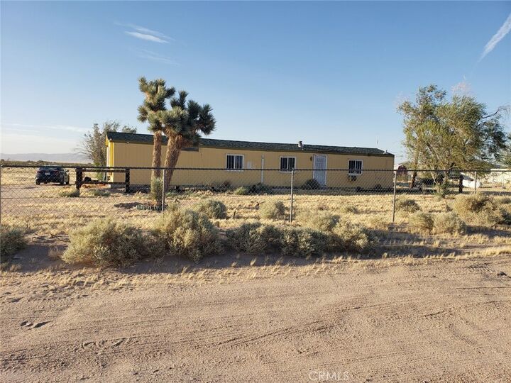 Property Photo:  47864 Derwent Drive  CA 92365 