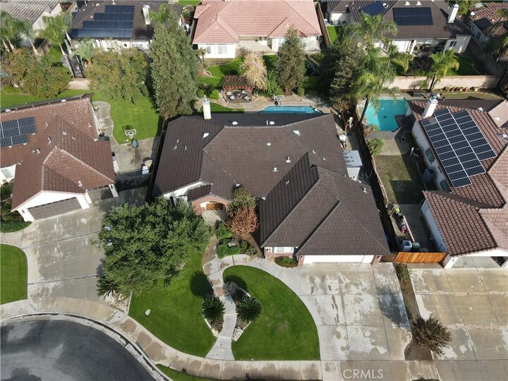 Property Photo: 12210 Rushville Court CA 93312