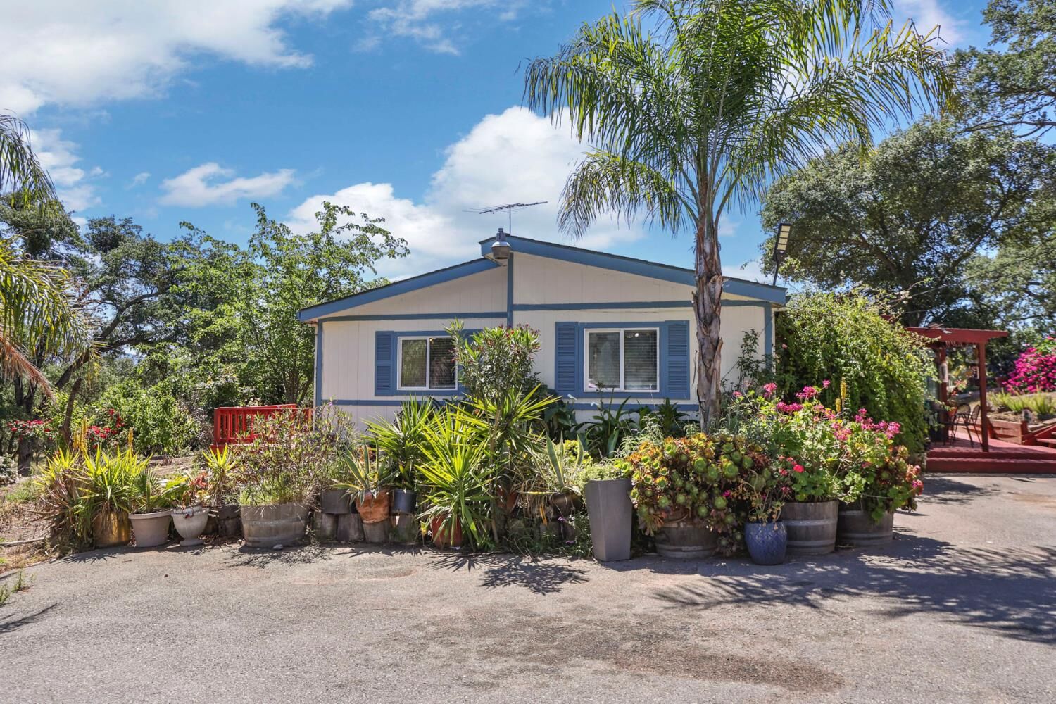 Property Photo:  901 Quail Oaks Road  CA 95252 