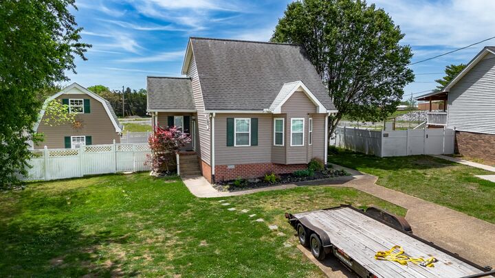 Property Photo:  200 Westlynn Dr  TN 37087 