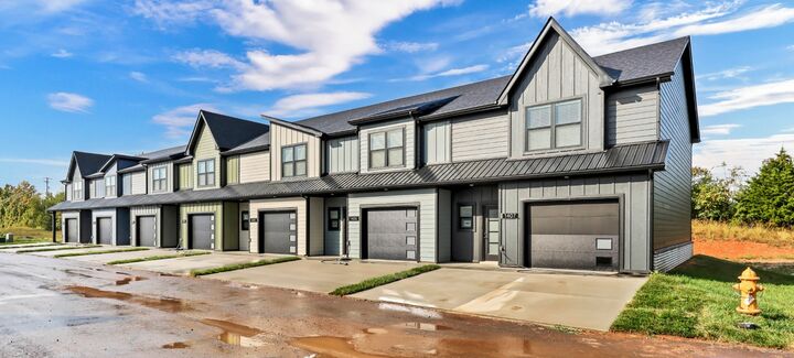 Property Photo:  1404 Jonathan Wade Circle  TN 37043 