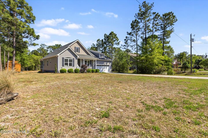 Property Photo: 2030 Gastonia Road NC 28461