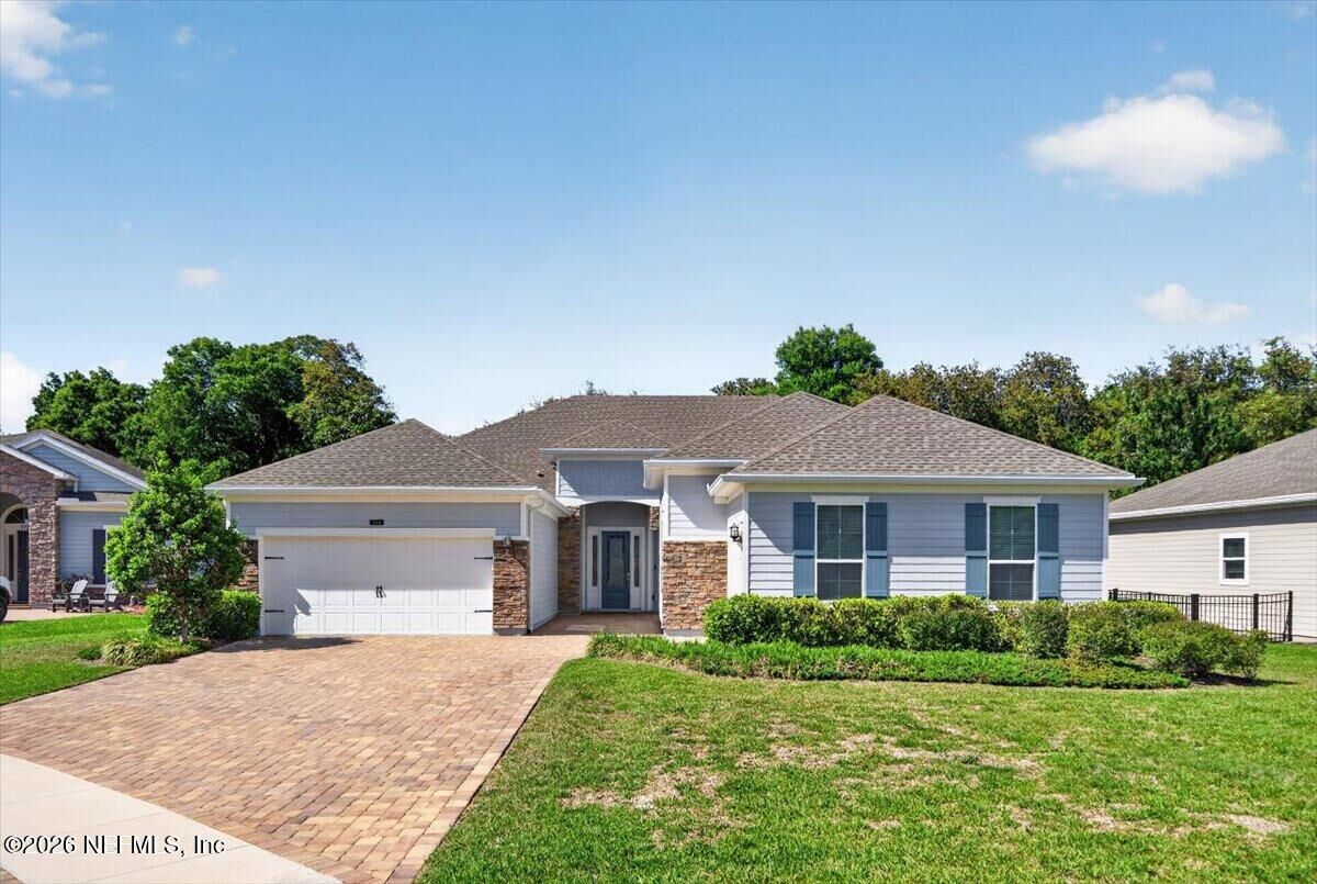 Property Photo:  166 Enrede Lane  FL 32095 