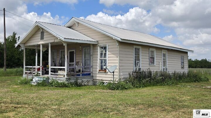 Property Photo:  928 &Amp 934 Highway 134  LA 71269 