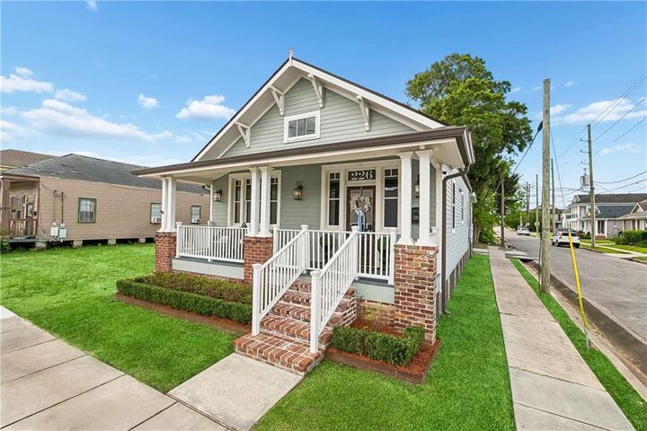 Property Photo:  226 1st Street  LA 70053 