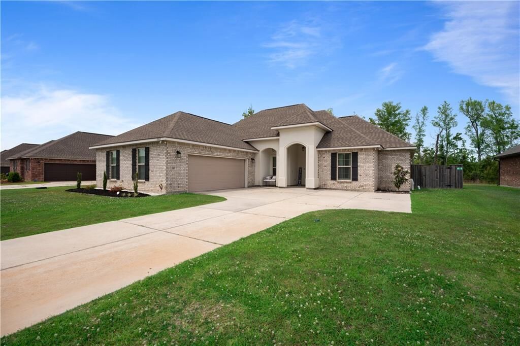Property Photo:  19503 Ketchwood Drive  LA 70403 