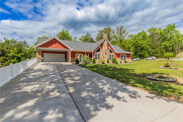 Property Photo:  3 Leatherwood Drive  AR 72631 