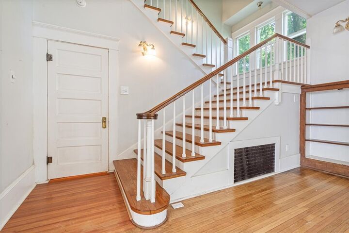 Property Photo:  510 N Mount Olive Street  AR 72761 