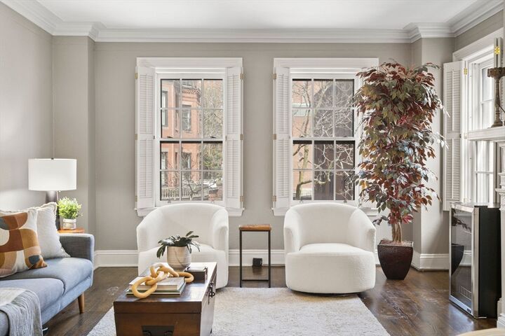 Property Photo:  50 Commonwealth Avenue 404  MA 02116 