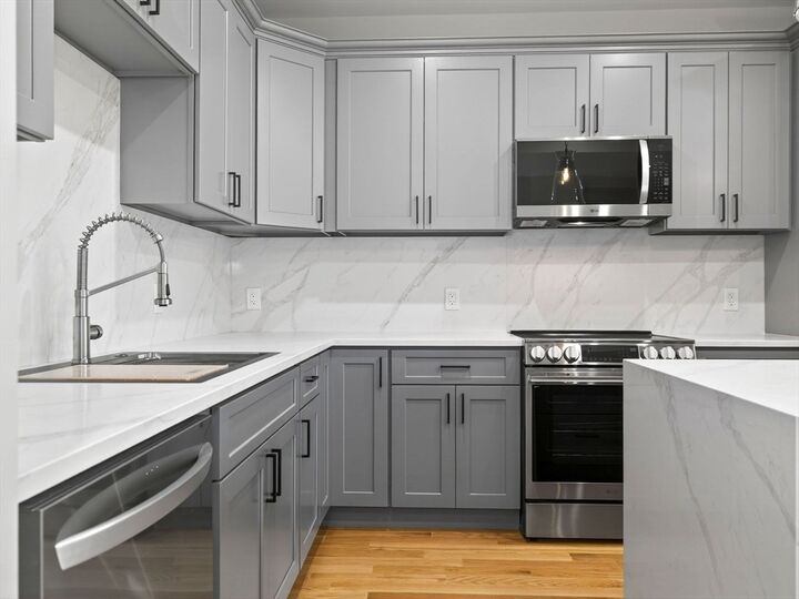 Property Photo:  60 Stanley Street 202  MA 02125 