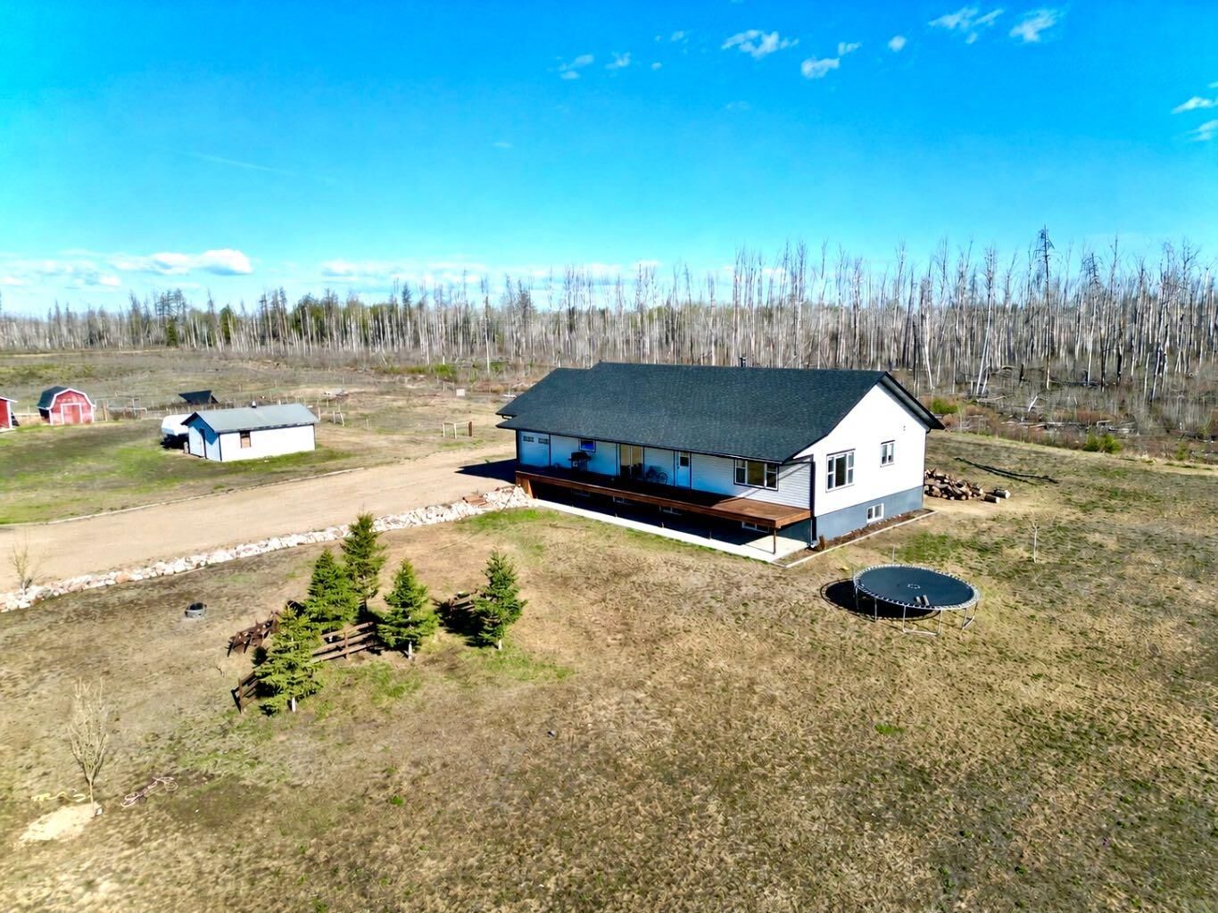 Property Photo: 104069 Rge Rd 193 AB T0H 2H0