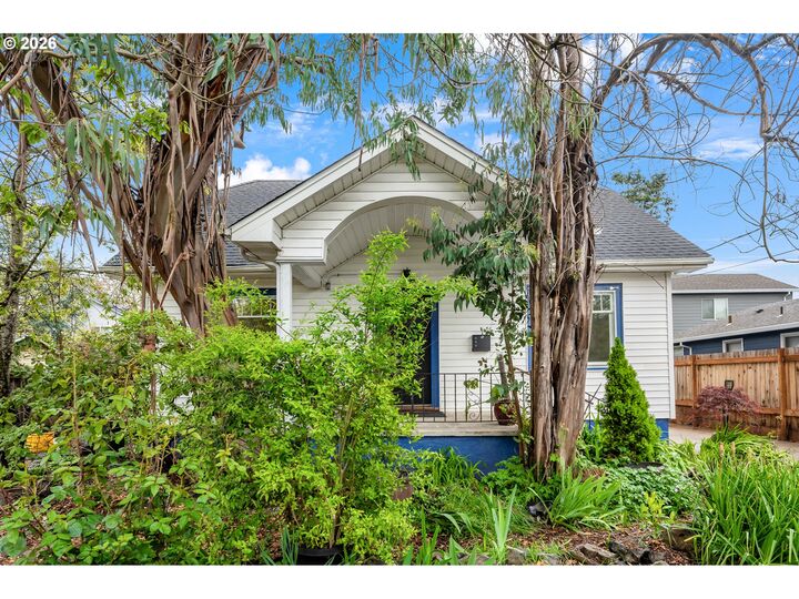 Property Photo:  4212 SE 79th Ave  OR 97206 