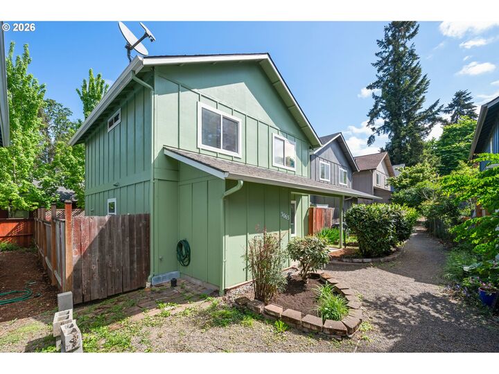 Property Photo:  3063 W 15th Ave  OR 97402 