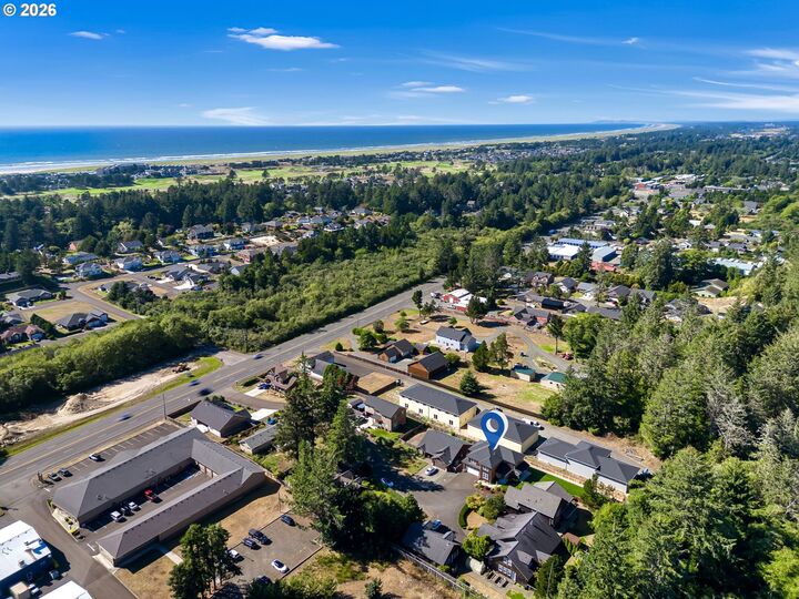 Property Photo:  1360 Sea Ridge Ln  OR 97138 