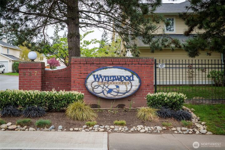 Property Photo:  927  132nd Street SW C2  WA 98204 