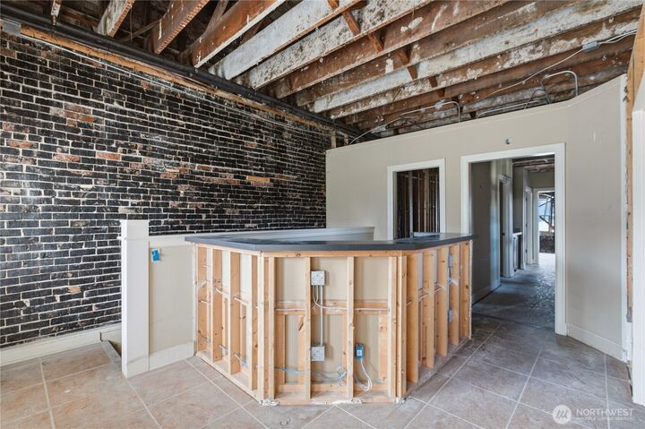 Property Photo: 2602 Grand Avenue WA 98201